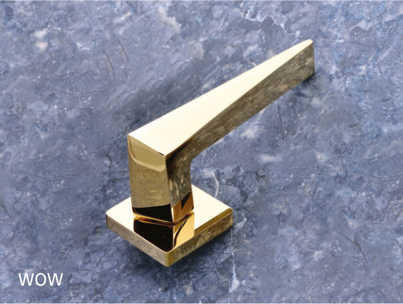 Brandy by Decor Brass Pull