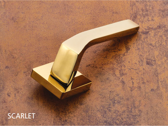 Brandy by Decor Brass Pull