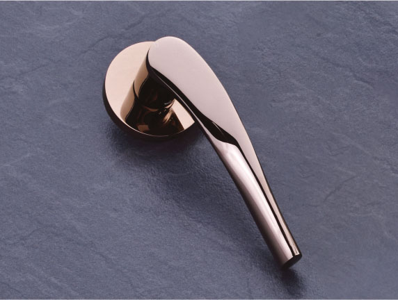 Brandy by Decor Brass Pull