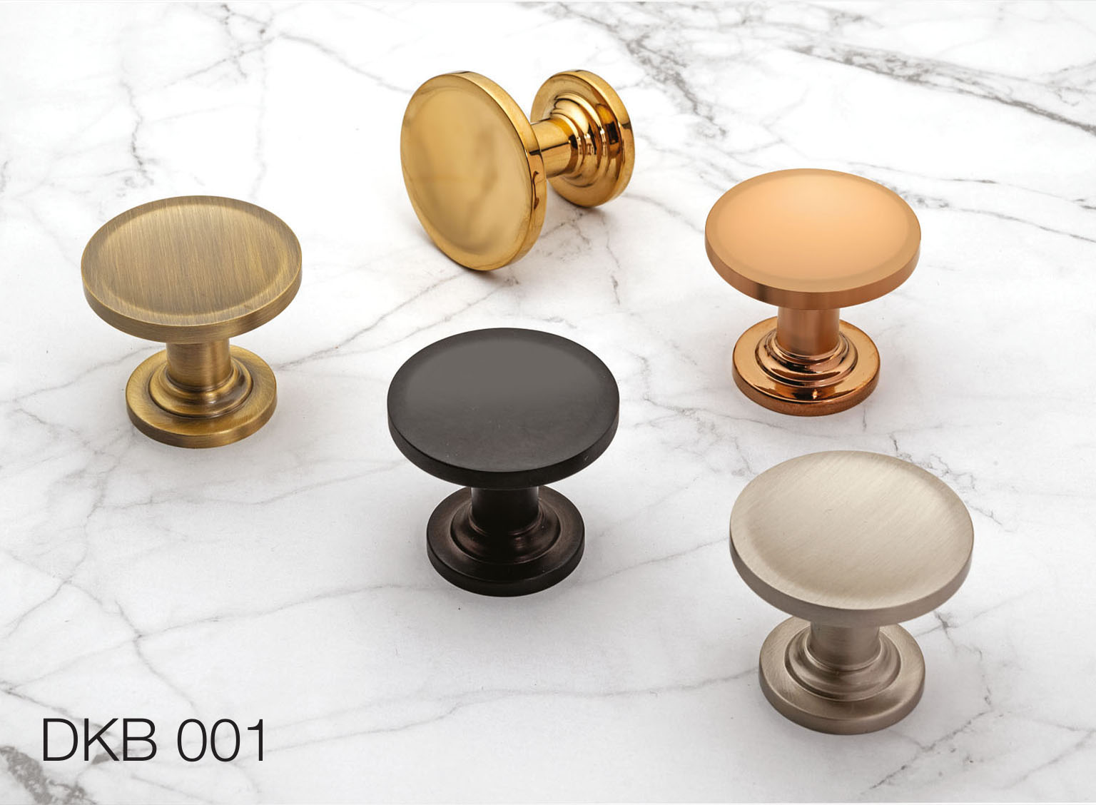 Knobs by Decor Brass Pull