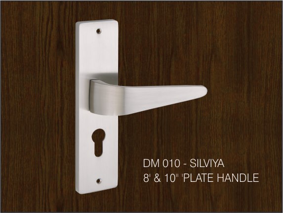 Silviya by Decor Brass Pull Plate